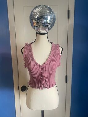 Aeropostale Pink Ribbed Ruffle Button‑Front Crop Top